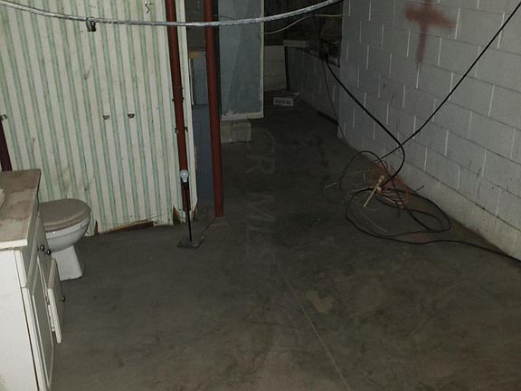 4th image of 212 Stevens Ave