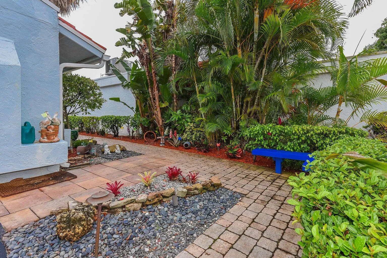 2 bed, 1652 sqft, $2,800 — Photo 3