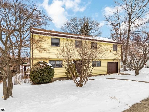 2nd image of 515 Herrick Dr