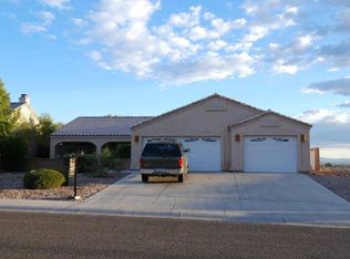 2348 Shadow Canyon Dr, Bullhead City, AZ 86442