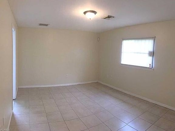3rd image of 1140 Cellini St E