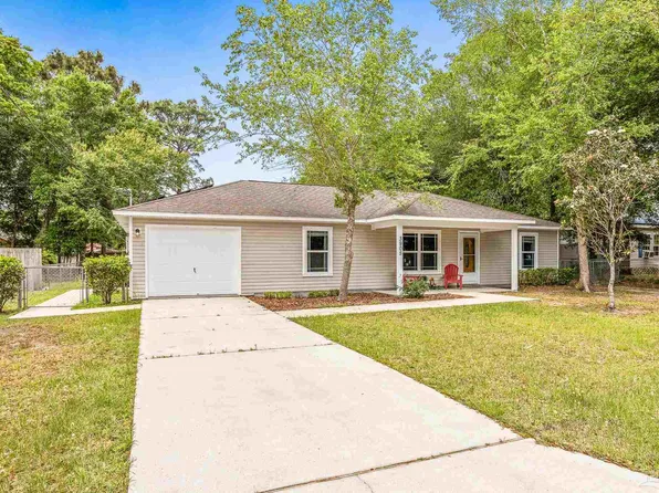 3905 Oakus Dr, Milton, FL 32583