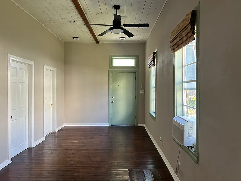 3705 Runnels St — Photo 4