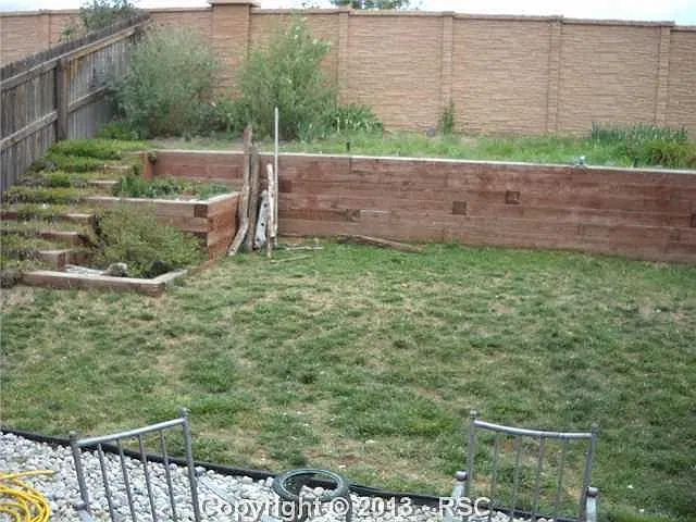 4 bed, 2.5 bath, 3097 sqft, $1,845 — Photo 2