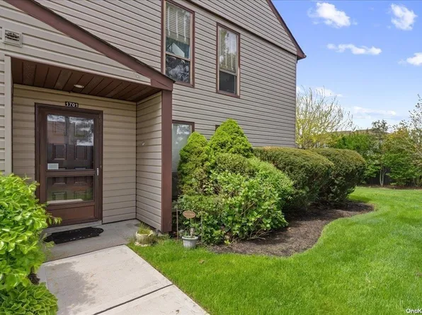 100 Daly Boulevard #1701, Oceanside, NY 11572