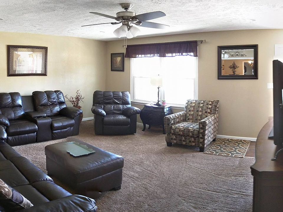 2nd image of 1812 Tiernan Rd