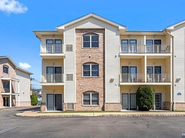 520 Victor St Unit 60, Saddle Brook, NJ 07663