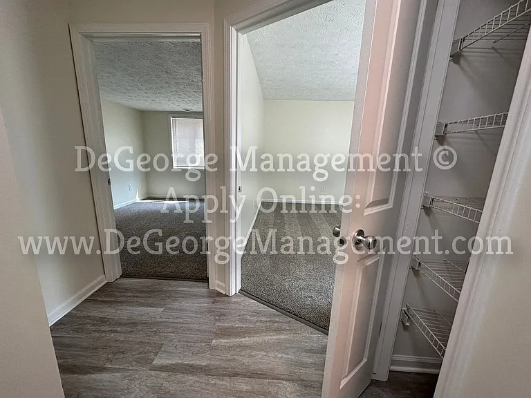 Pine Ridge Apartments — Photo 24