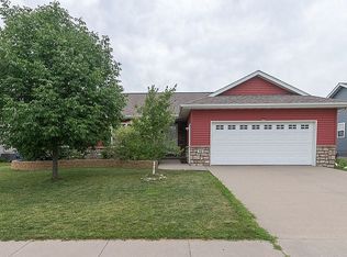 50 Lily Pond Rd, North Liberty, IA 52317