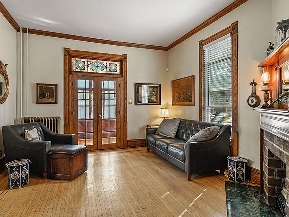 4th image of 3444 Bryant Ave S