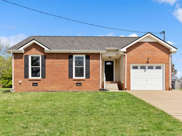 3105 Larson Ln, Clarksville, TN 37043