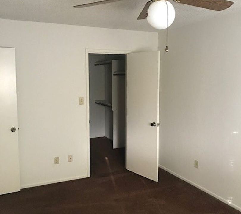 2nd image of 7016 Ming Ave APT B