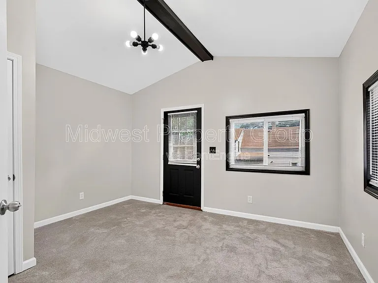 3610 Manhattan Ave — Photo 10