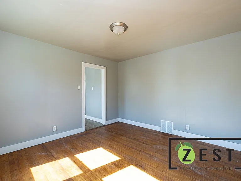 5235 Haverhill — Photo 7