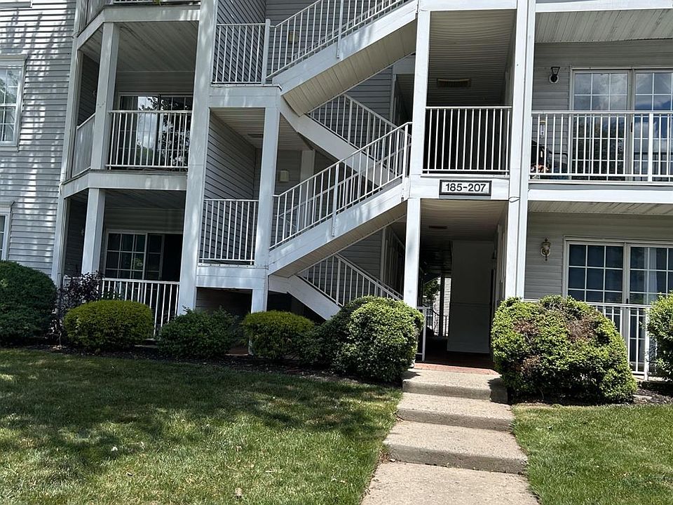 2nd image of 193 Rachel Ct
