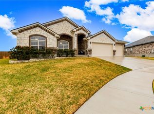 9000 Grand Oaks Ln, Killeen, TX 76542