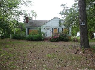 812 Porter Rd, Hope Mills, NC 28348