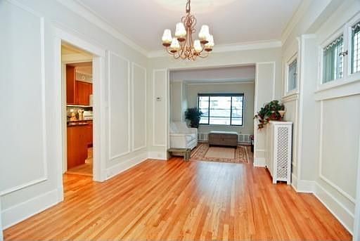 5th image of 1346 W Glenlake Ave