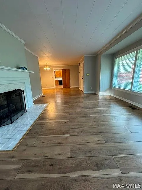 3 bed, 2.0 bath, 1884 sqft, $1,700 — Photo 3