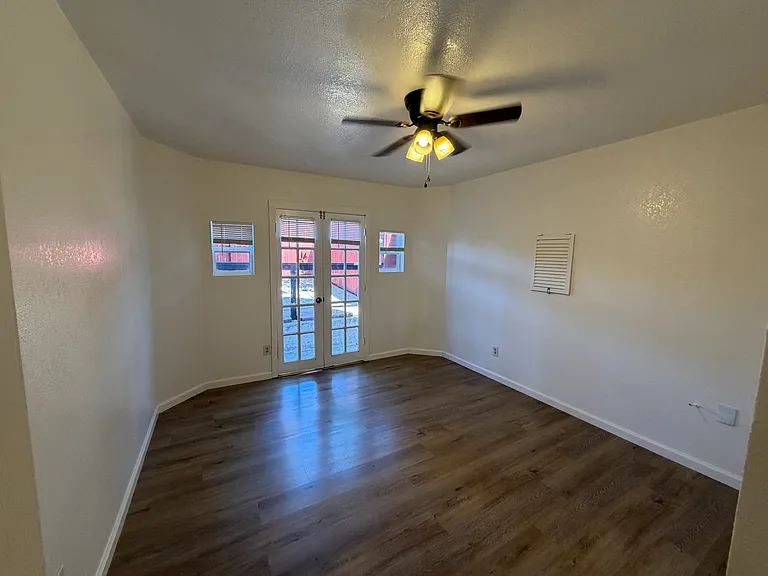 3145 Keats St — Photo 17