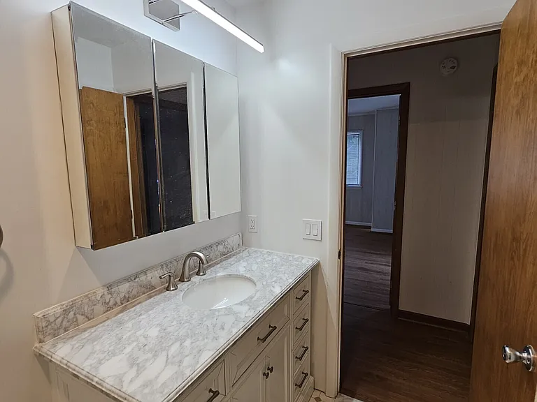 72 Maple Tree Ave #2 — Photo 12