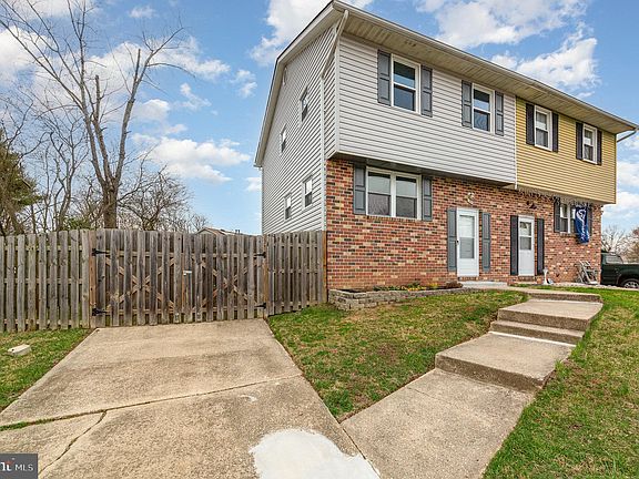 2nd image of 311 Palmetto Dr