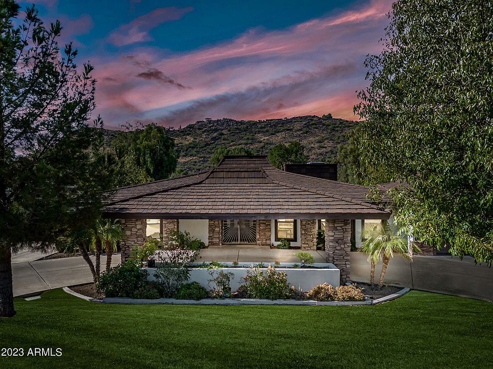 1st image of 848 W Moon Valley Dr