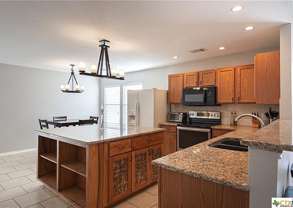 1st image of 1640 Sunnycrest Cir