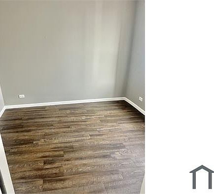 5th image of 7552 S Essex Ave APT 3A