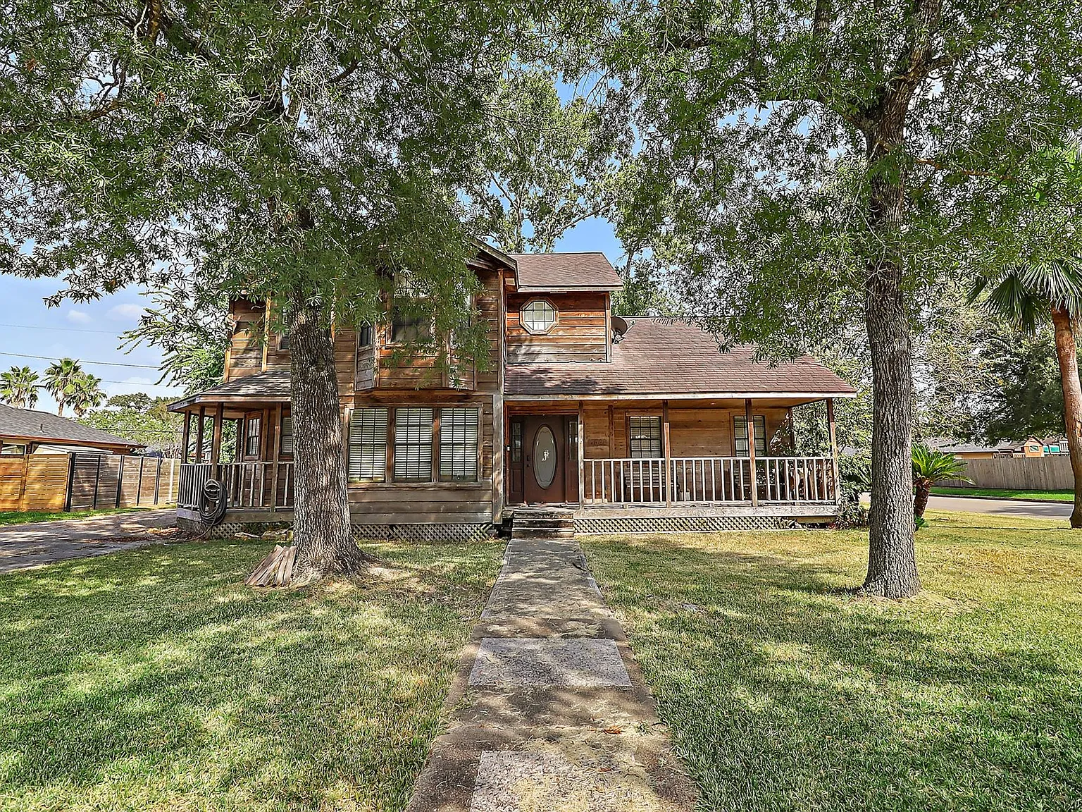 4 bed, 2.5 bath, 1984 sqft, $2,250 — Photo 3