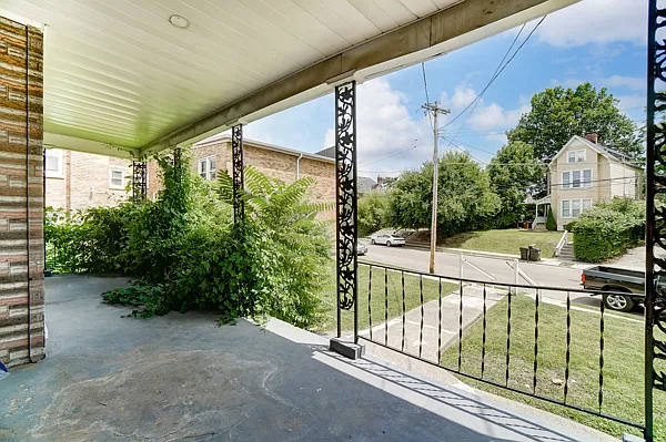 1768 Williams Ave — Photo 2
