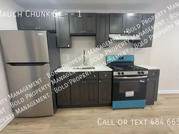 413 Mauch Chunk St #1, Pottsville, PA 17901