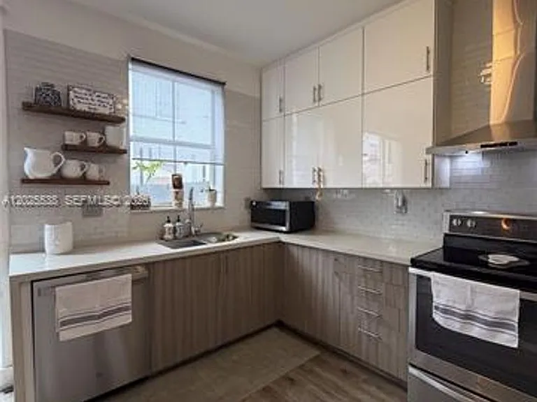 5420 NW 107th Ave #303 — Photo 23