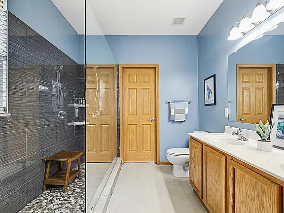 7223 Normanton Dr — Photo 15