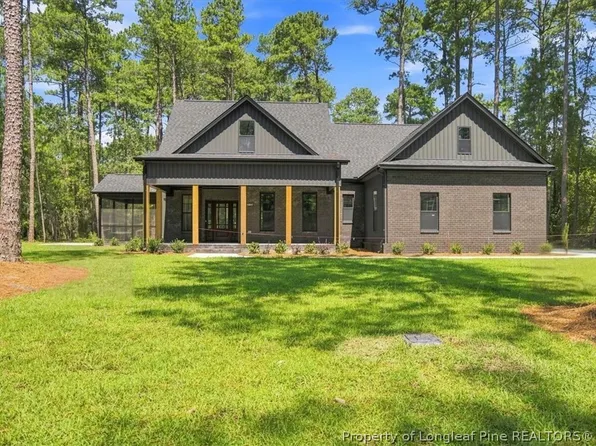 16041 Cardinal Ct, Wagram, NC 28396