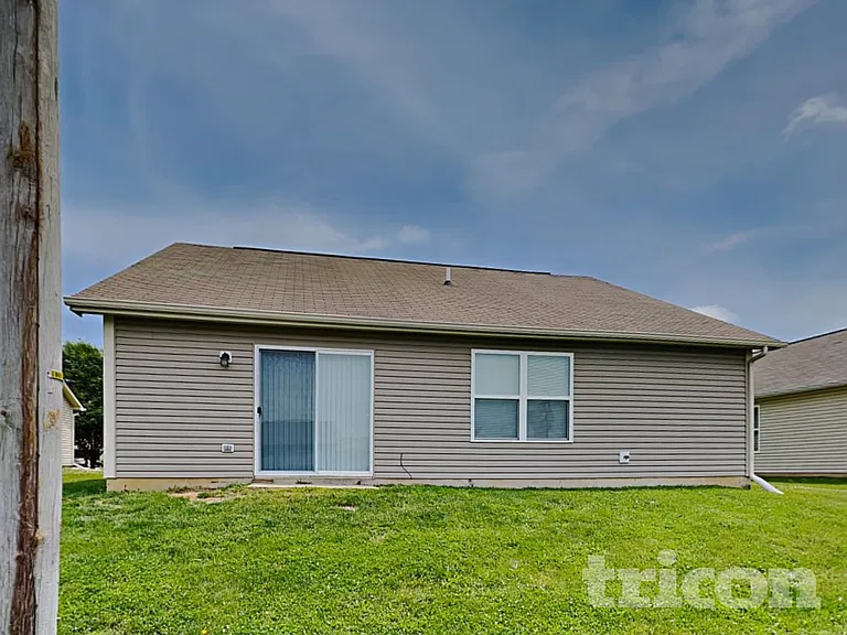 84 Rambling Rd — Photo 15