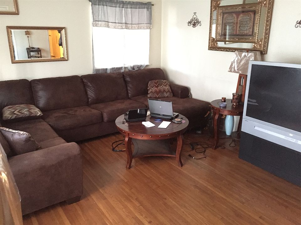 2nd image of 1405 Brighton Rd