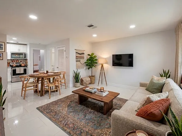 3620 NE 1st Ter #2, Fort Lauderdale, FL 33334