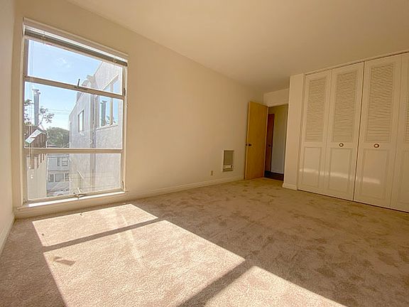 5th image of 6026 California St APT 202