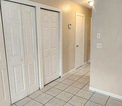 5th image of 2300 SW 43rd St APT G2