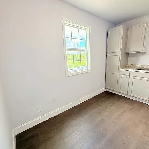 118 Salter Rd #4 — Photo 6