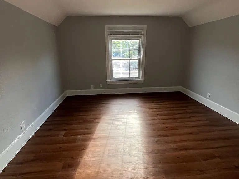 3533 Douglas Ave — Photo 2
