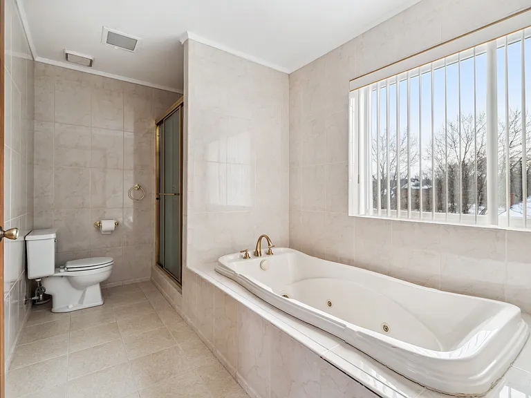 7489 Fitzroy Ct — Photo 27