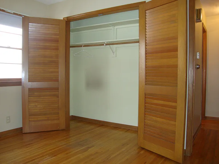 6528 Bedford Ave — Photo 9