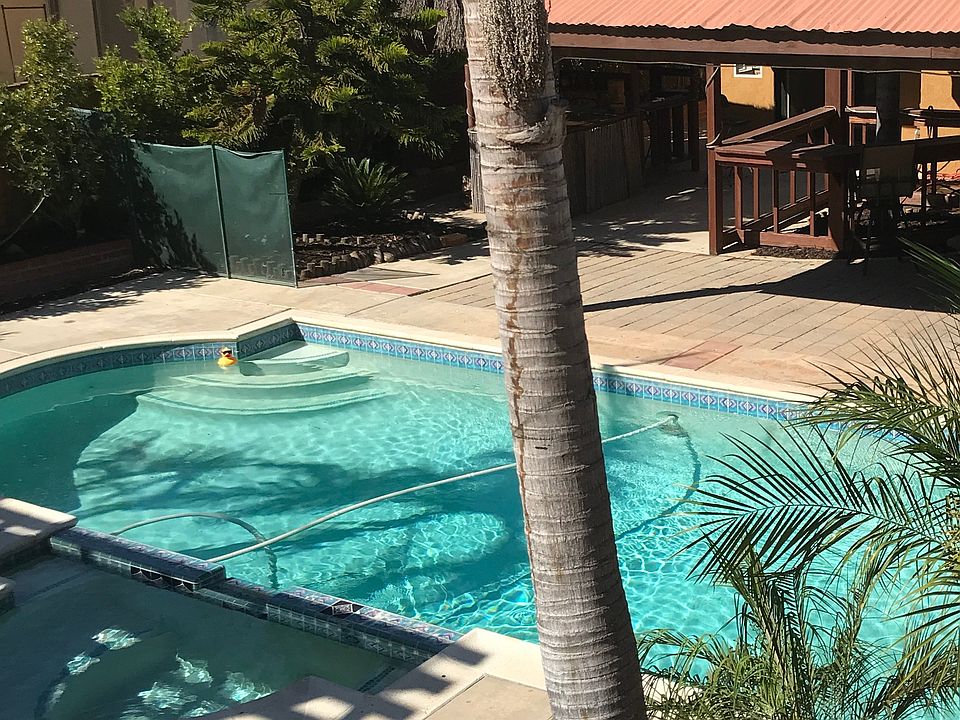 1st image of 1330 La Crescentia Dr