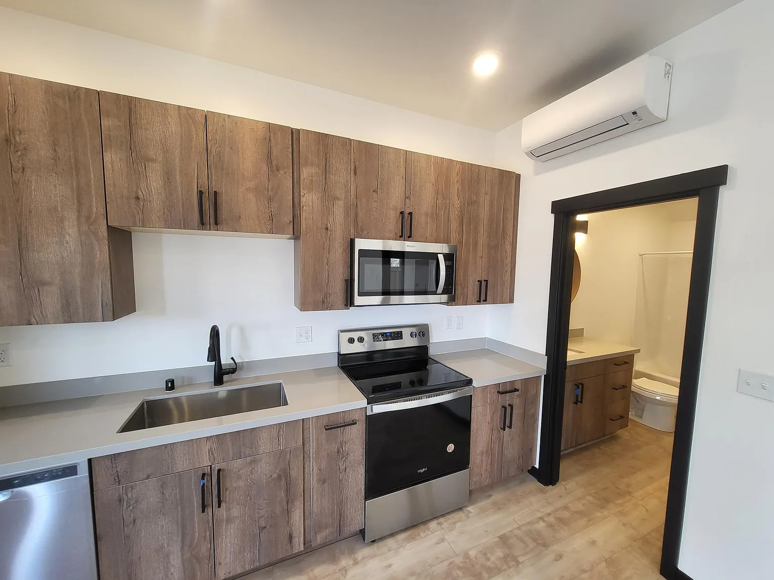 2518 Fawcett Ave — Photo 2
