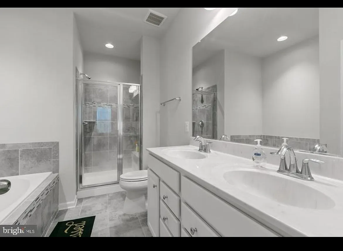 7120 Masonry Aly — Photo 2