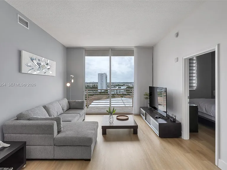 18800 NE 29th Ave #15 — Photo 6