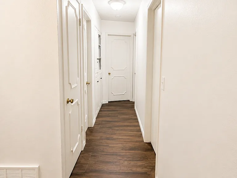 1216 Sunvalley Dr — Photo 14