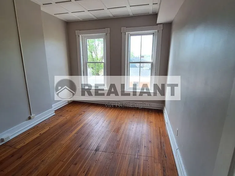 424 Emma St #301 — Photo 5
